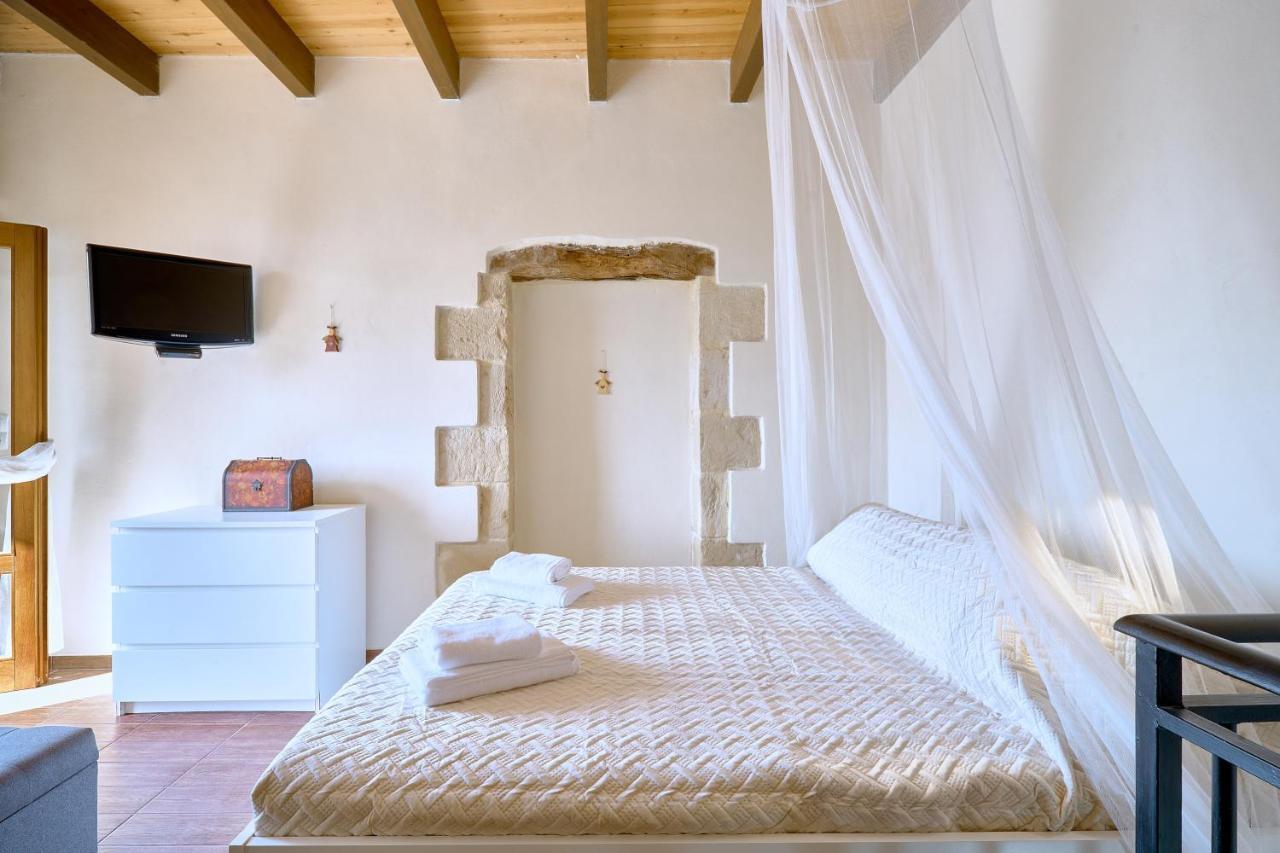 הוילה Maredhianá Vaggelis Little Stone House מראה חיצוני תמונה