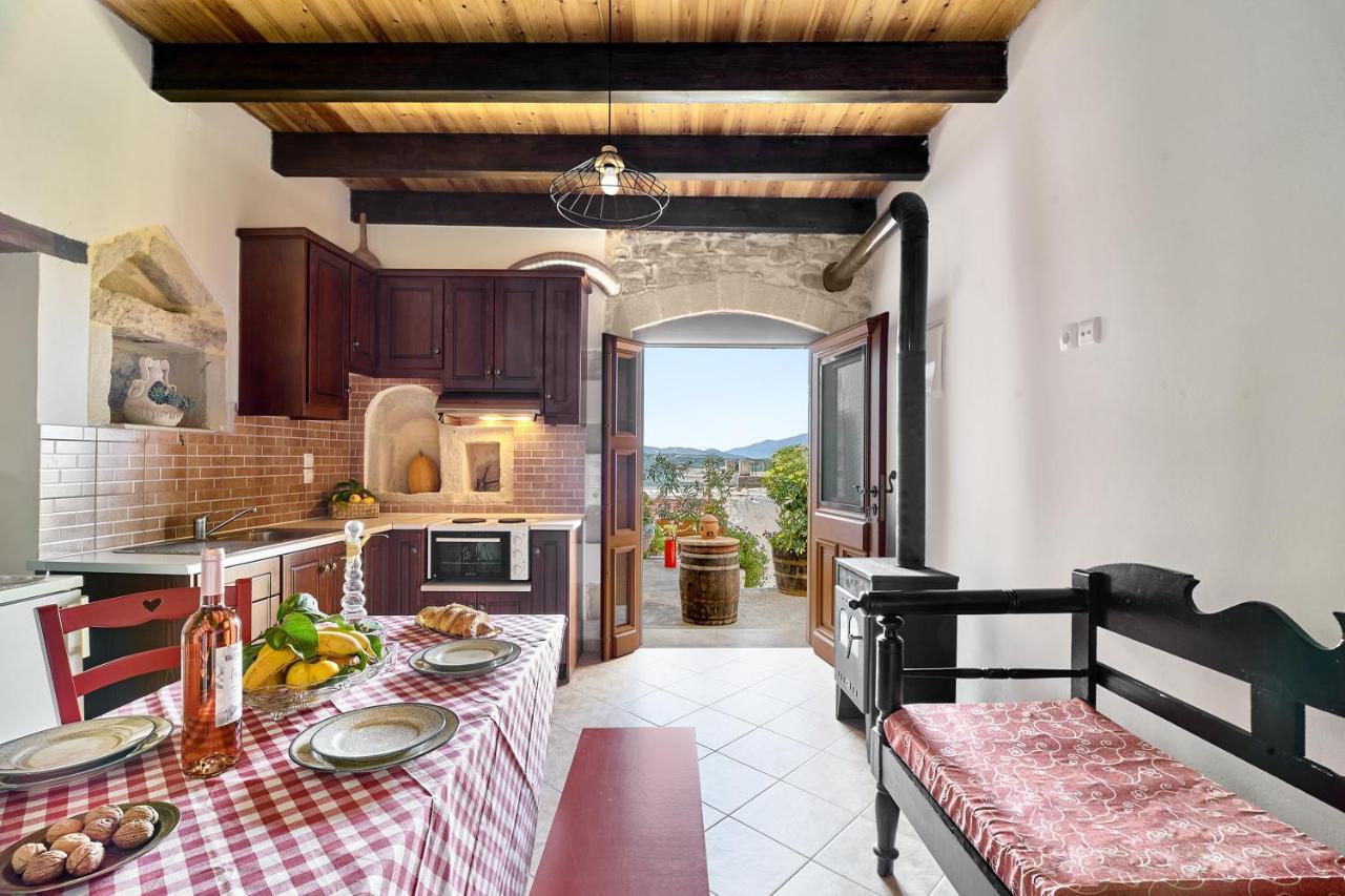 הוילה Maredhianá Vaggelis Little Stone House מראה חיצוני תמונה